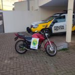 Fiscalização da PM apreende motocicletas irregulares e registra infrações de trânsito na região